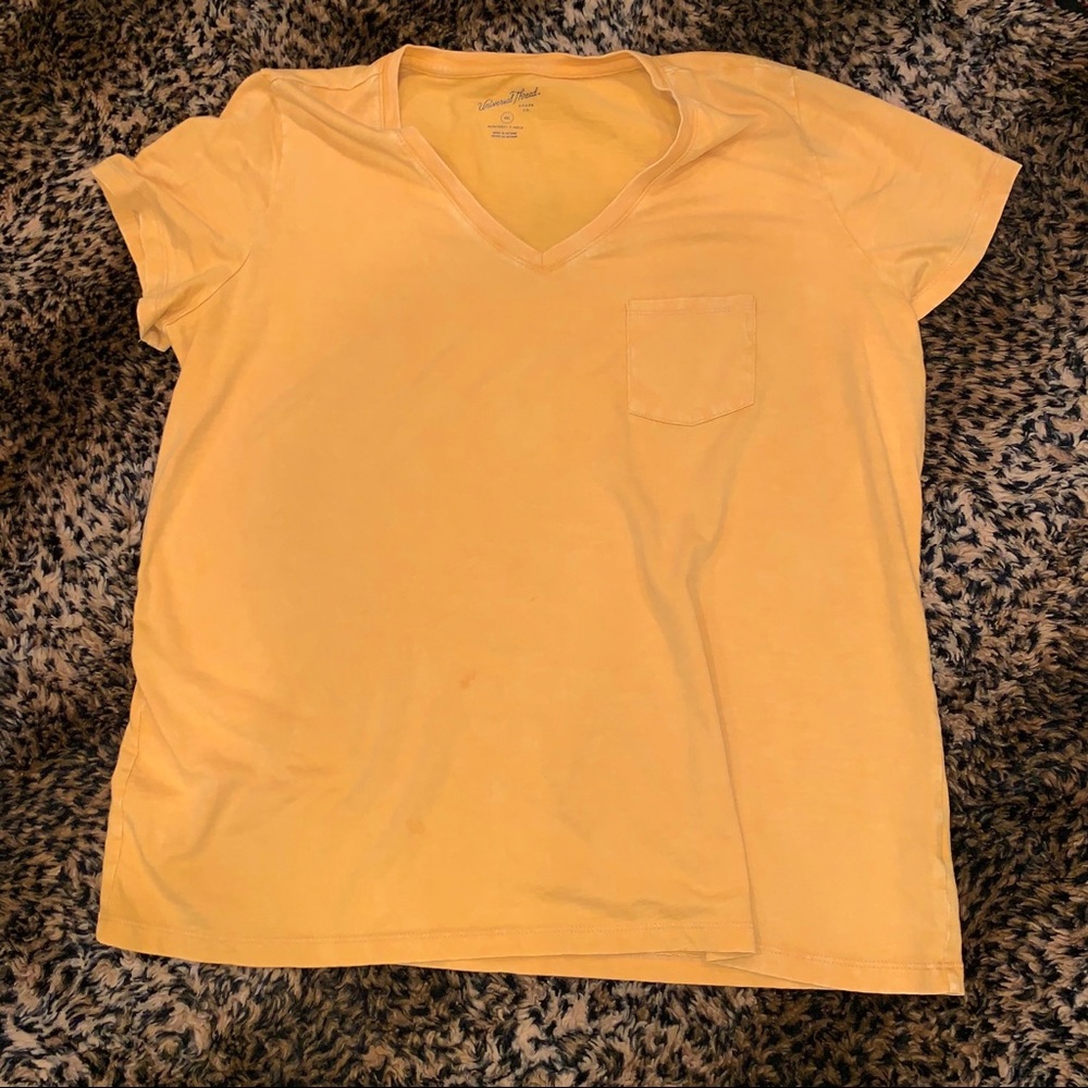 Yellow v neck with pocket